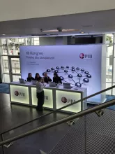 Stoisko z punktem informacyjnym podczas XII Kongresu Polskiej Izby Ubezpieczeń